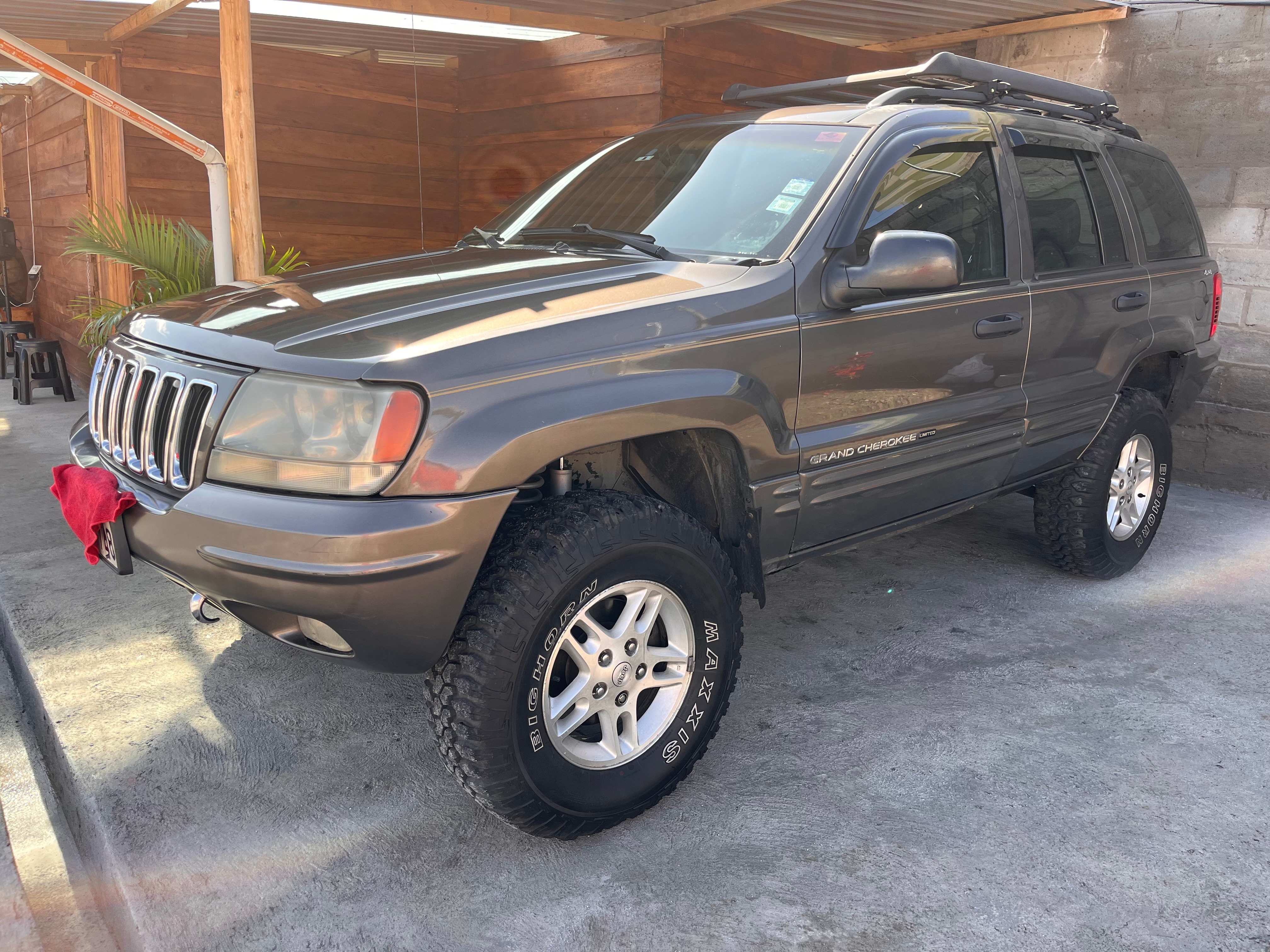 Grigio Jeep Grand Cherokee L Limited 2001